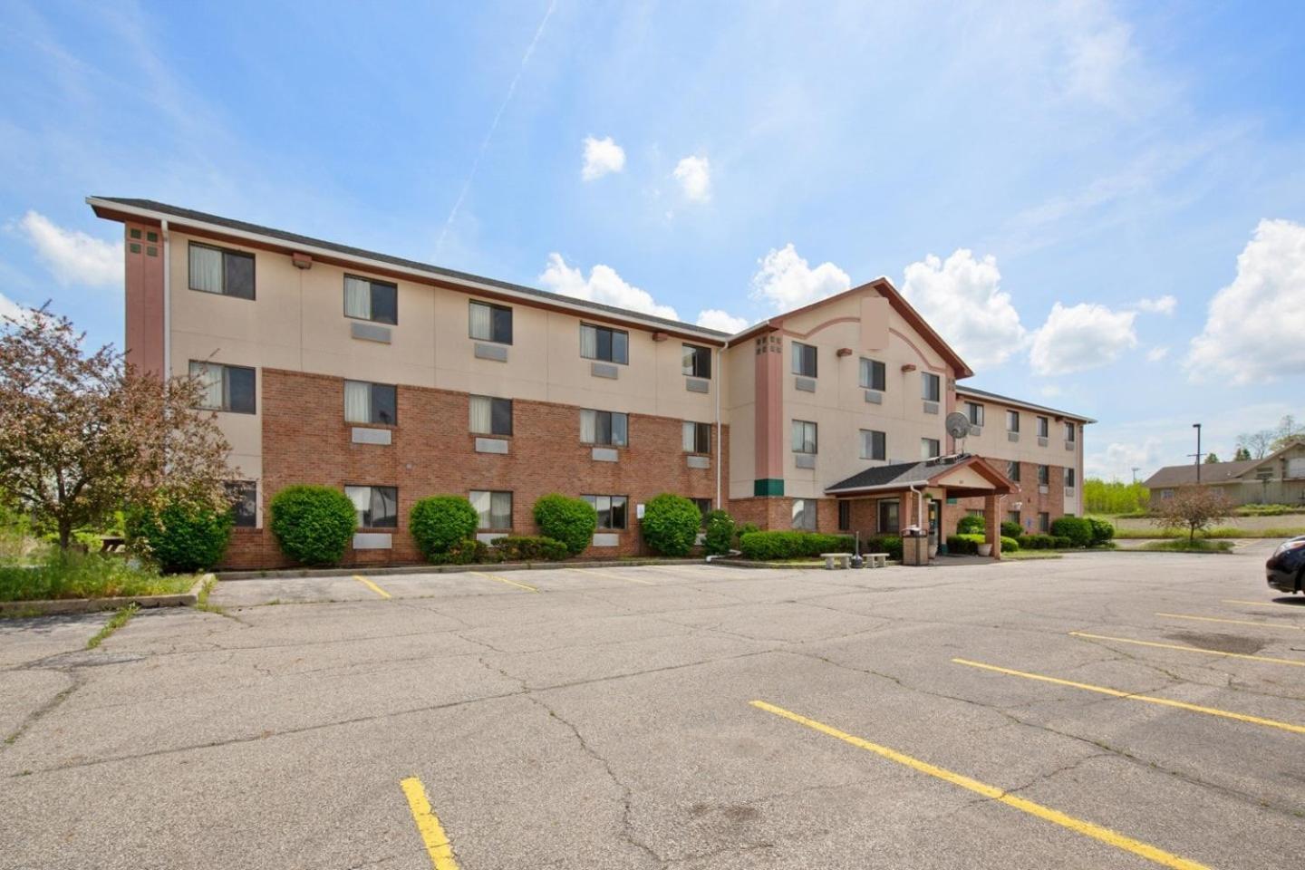 Oyo Hotel Portage I-94 Exterior foto